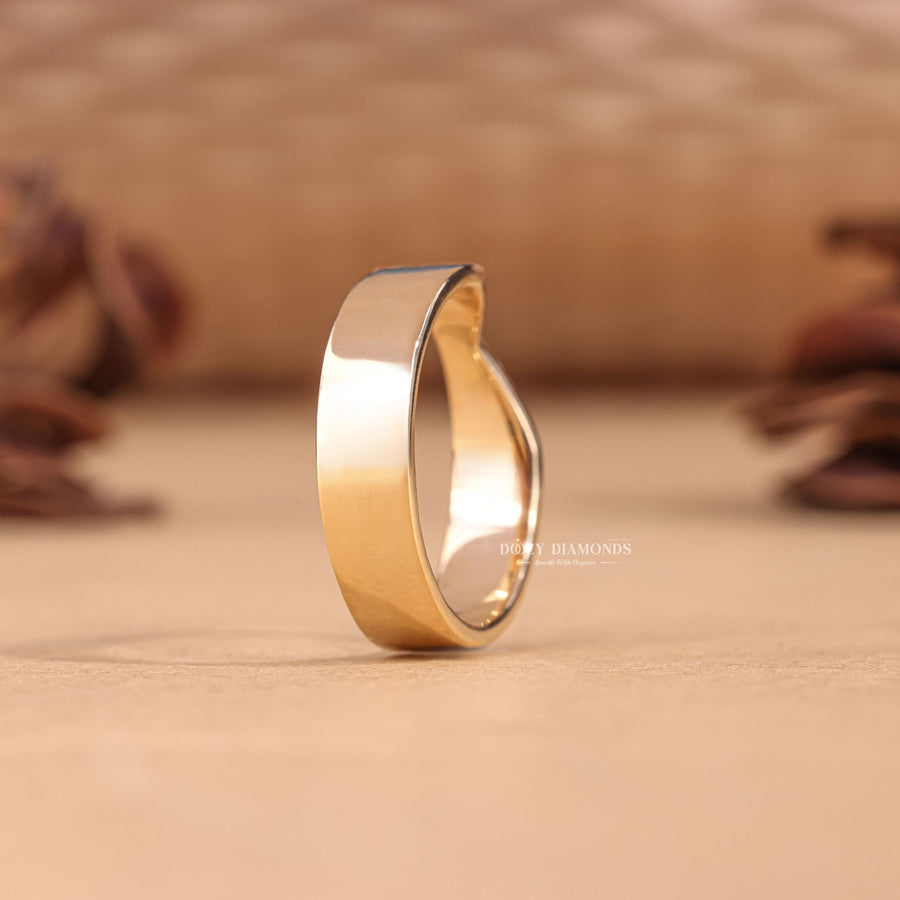 Trendy diamond wedding band, Fashionable diamond wedding band, Delicate diamond wedding band, Subtle diamond wedding band, Striking diamond wedding band
