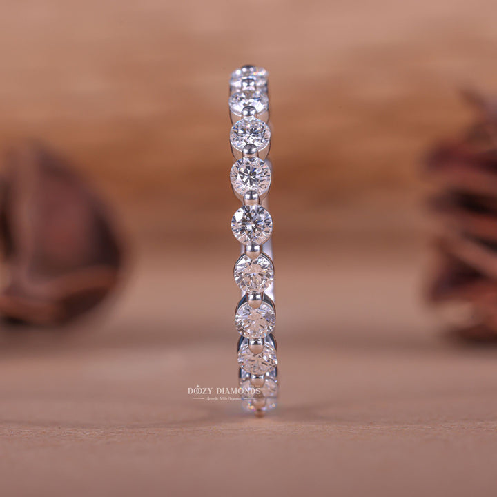 Round round diamond wedding band front view