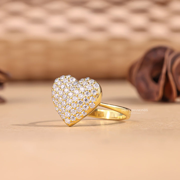Profile view of round cut solitaire engagement ring band