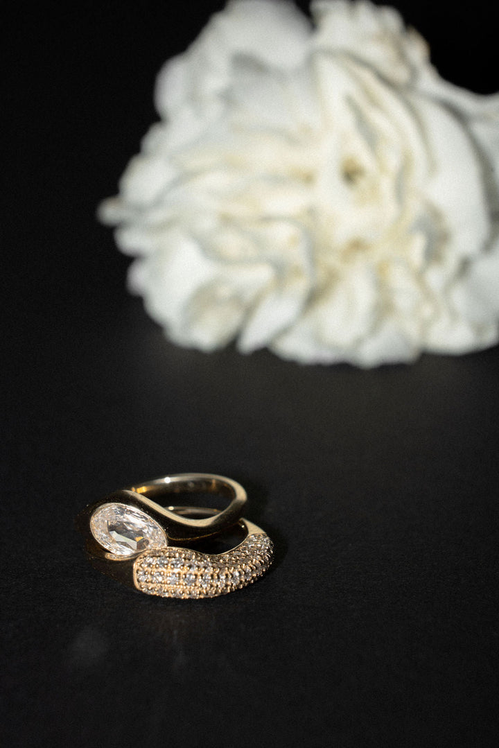 1.30CT Oval F - VS Lab Grown Diamond Flush East - West Wedding Ring Set - Doozy Diamonds