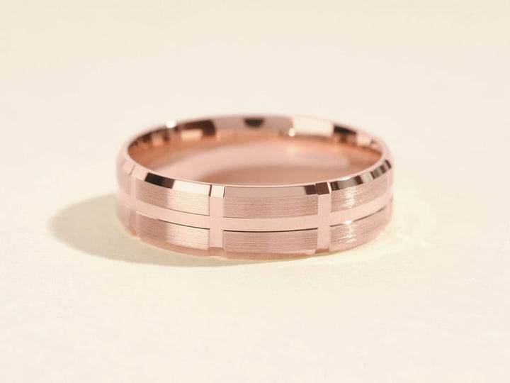 6.0mm Grooved Block Men's Gold Wedding Band - Doozy Diamonds