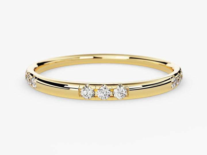 Round round diamond wedding band front view