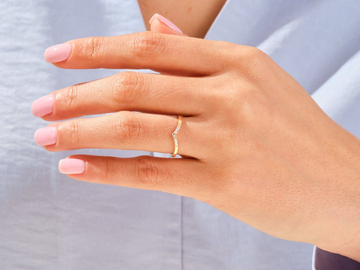 Ethically sourced round diamond eternity band