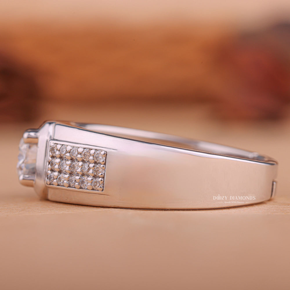yellow gold, Heavy men's diamond ring, Men's diamond ring with engraving, Men's diamond wedding band comfort fit, Men's diamond baguette ring, Lab-grown diamond men's ring