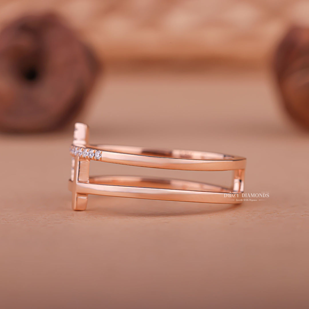 Close-up of 0.15CT round lab grown diamonds