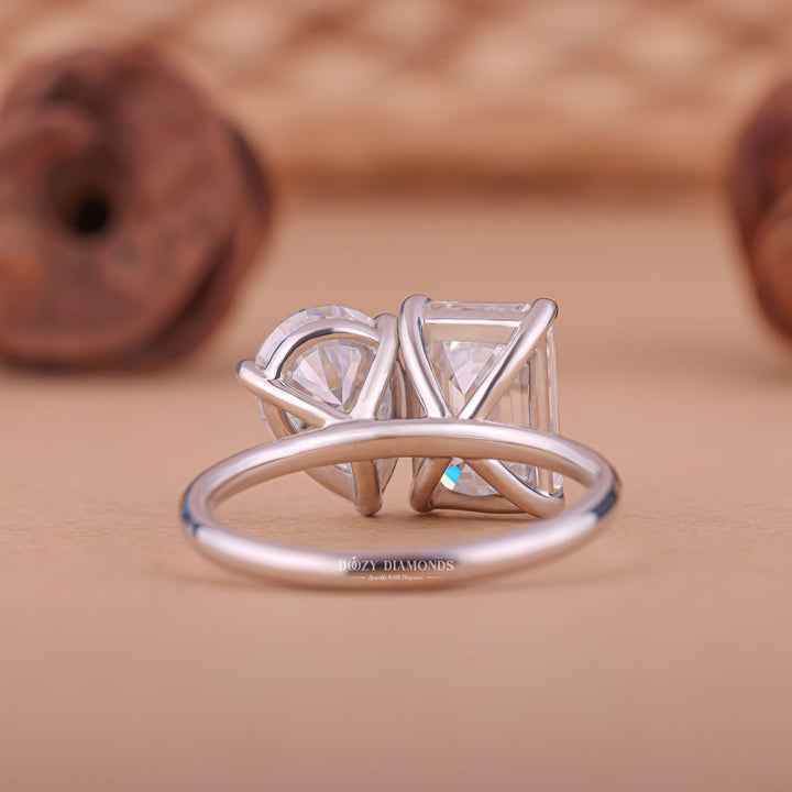 Angled view of pear cut diamond in solitaire setting