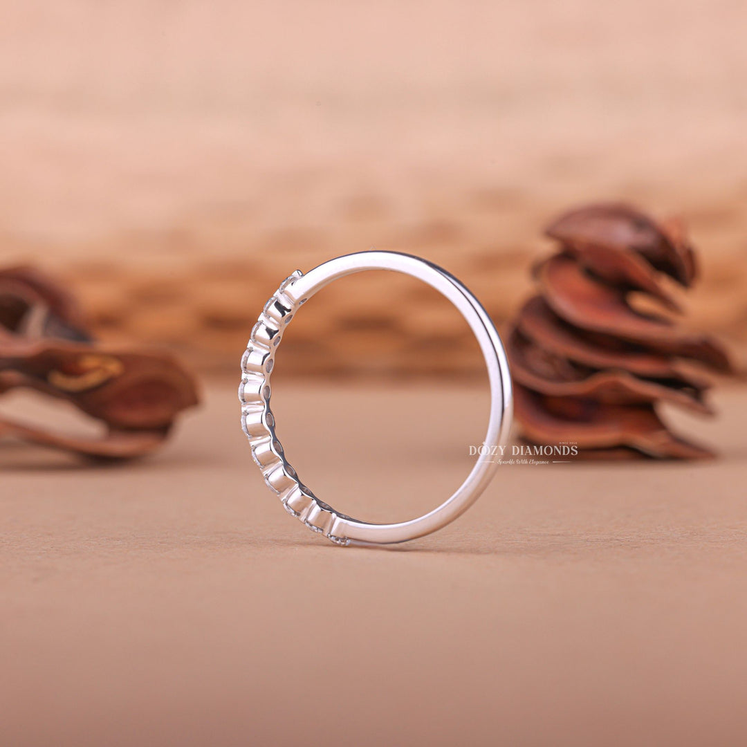 Close-up of 0.20CT round lab grown diamonds