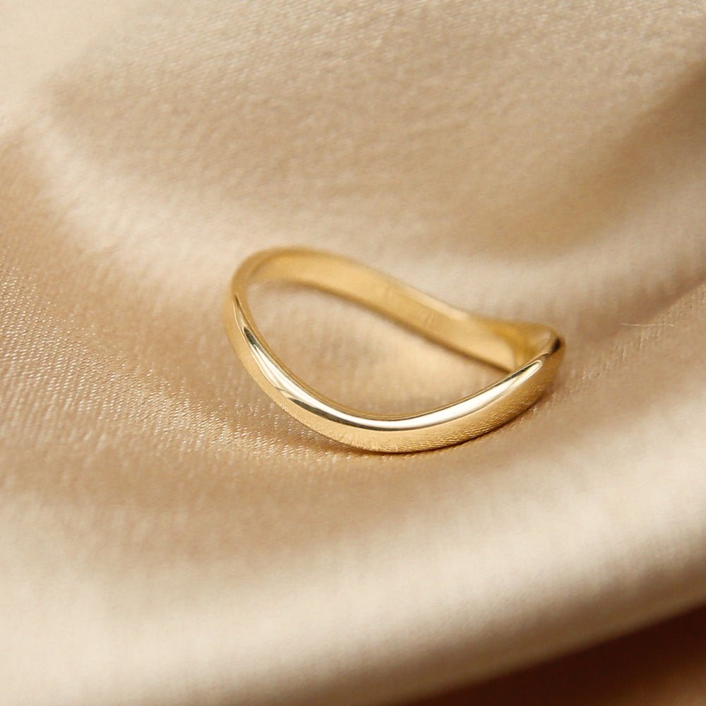 18K|14K Solid Gold Unique U Shape Plain Wave Wedding Band - Doozy Diamonds