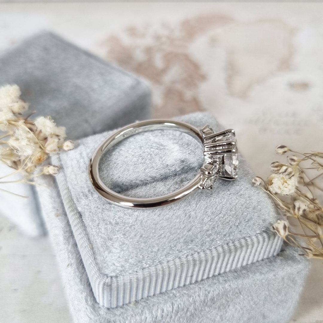 Oval art deco ring set with an IGI graded diamond