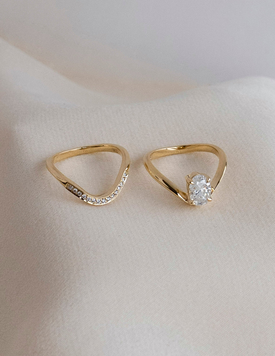 1.0CT Oval Solitaire Lab Grown Diamond Ring Yellow Gold Curved Wave Pave Band