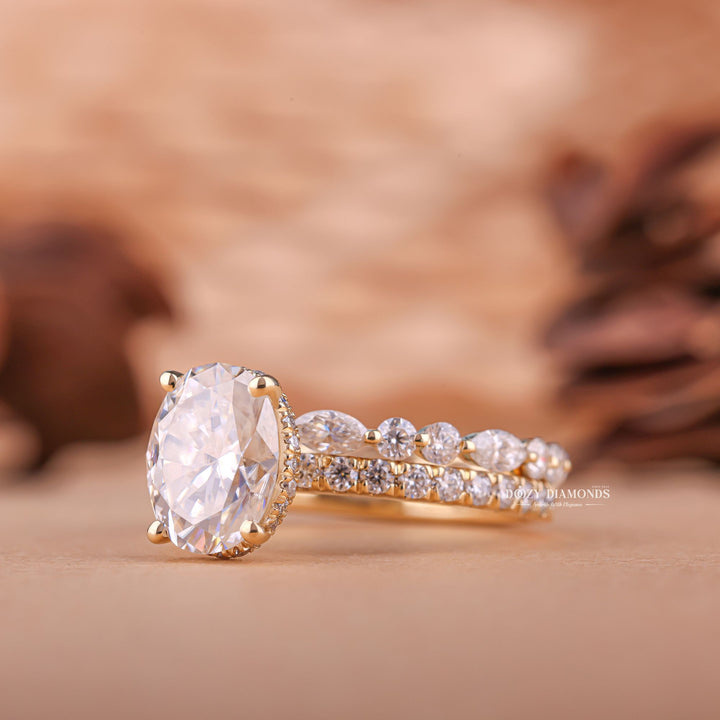 Oval cut bridal ring and band set, Oval cut bridal ring and wedding band set, Oval cut bridal set with matching band, Oval cut bridal set with wedding band, 