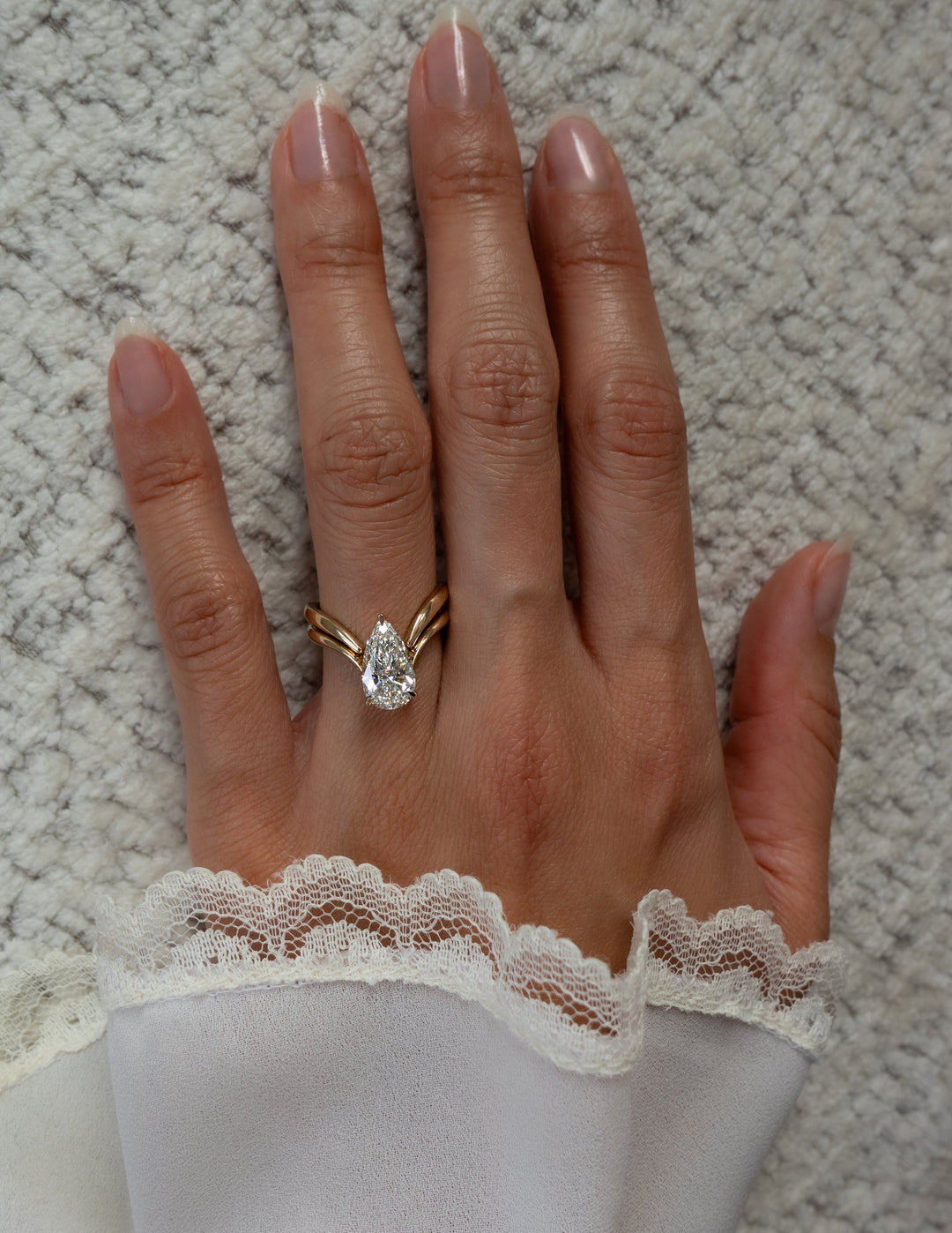 1.50CT Pear Solitaire Lab Grown Diamond Bridal Ring Set White Gold Chevron Band