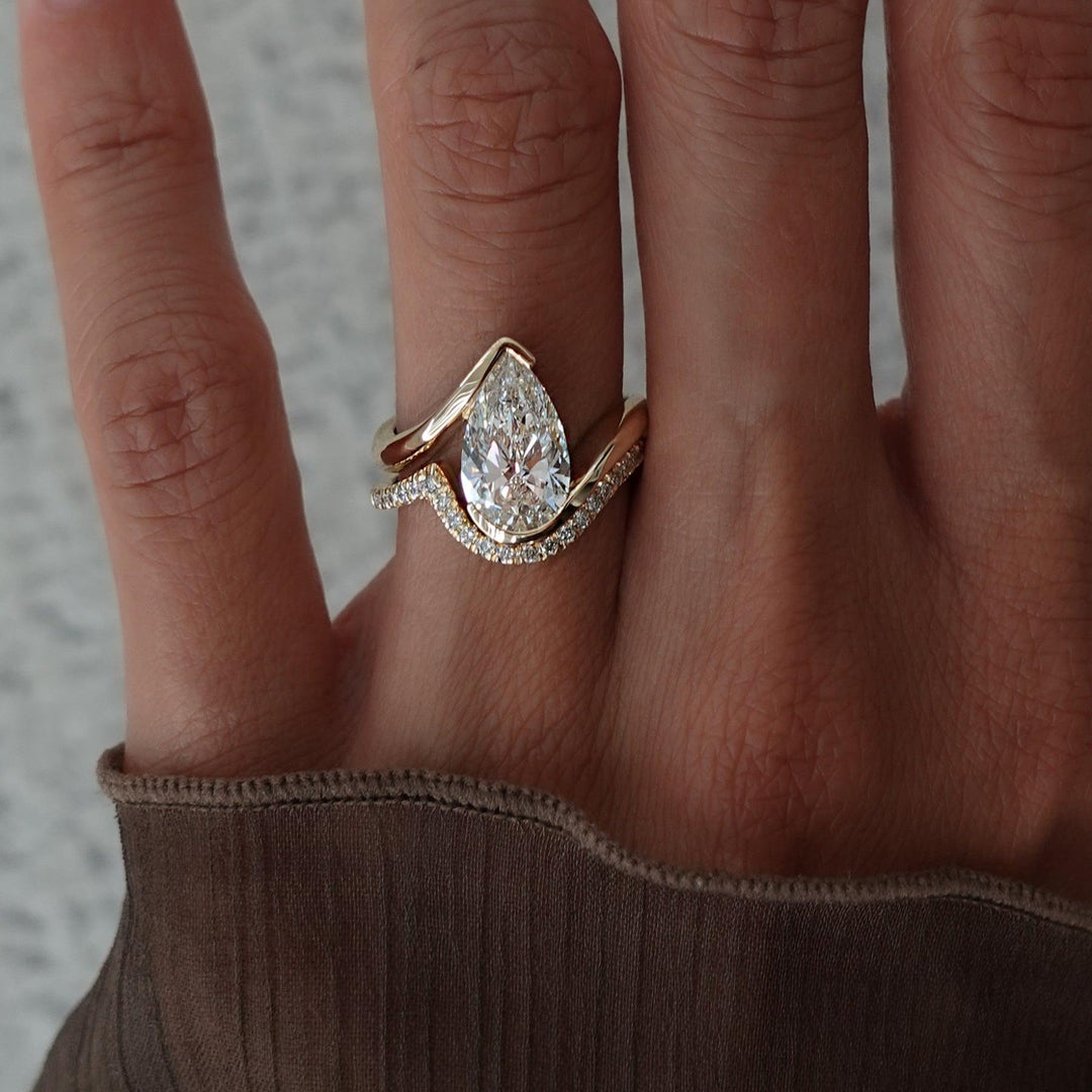 2.50CT Pear Bypass Lab Grown Diamond Ring Yellow Gold Bridal Ring Set