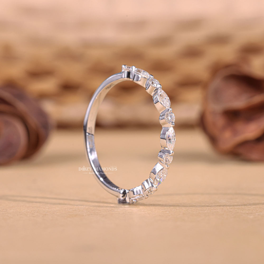Close-up of 0.25CT round marquise lab grown diamonds