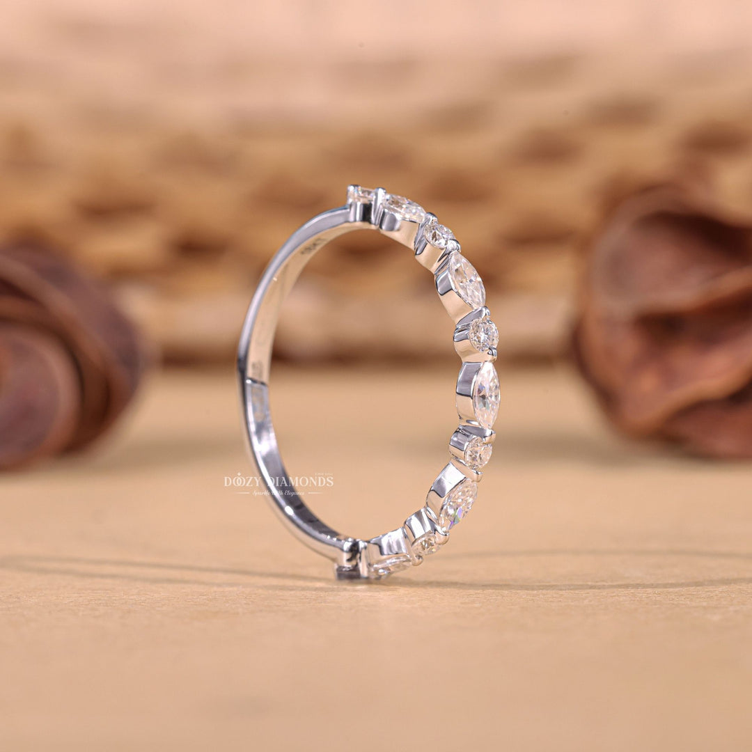 Close-up of 0.25CT round marquise lab grown diamonds