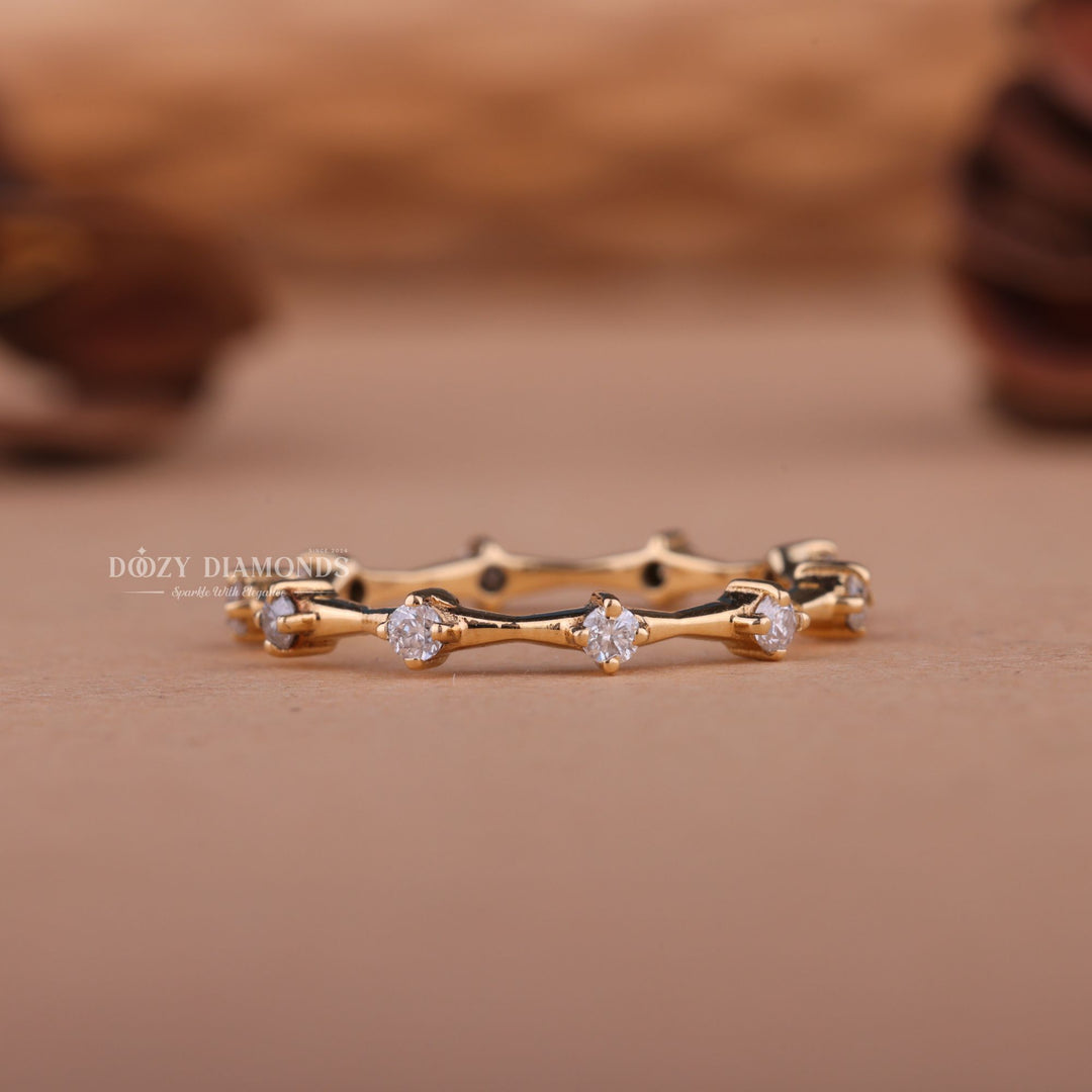 Round round diamond wedding band front view