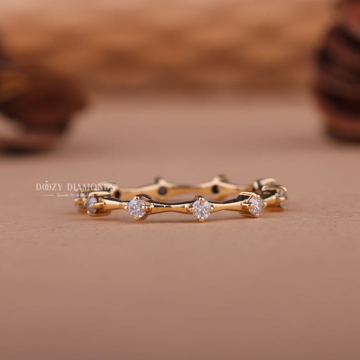 Round round diamond wedding band front view