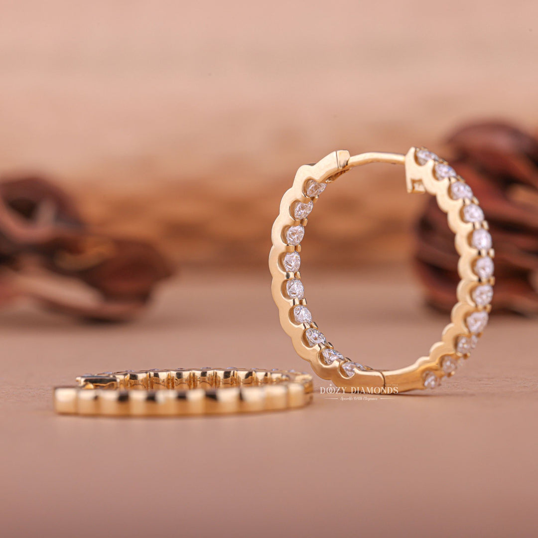 Round EF-VS2 Lab-Grown Diamond Hoops Earrings in 18k Yellow Gold