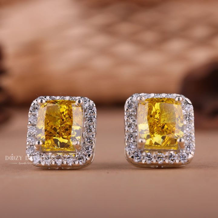 Yellow Cushion EF-VS2 Lab-Grown Diamond Halo Earrings