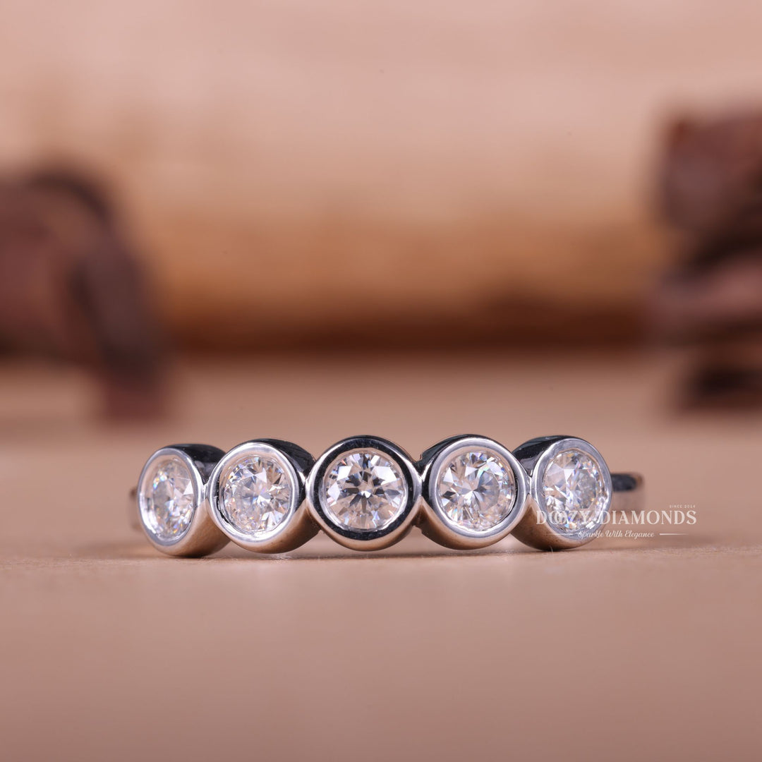 Round round diamond wedding band front view