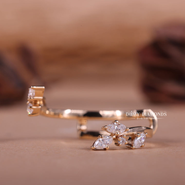 Close-up of 0.38CT round lab grown diamonds