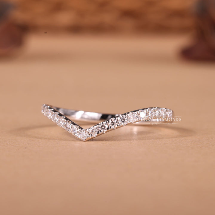 Close-up of 0.25CT round lab grown diamonds