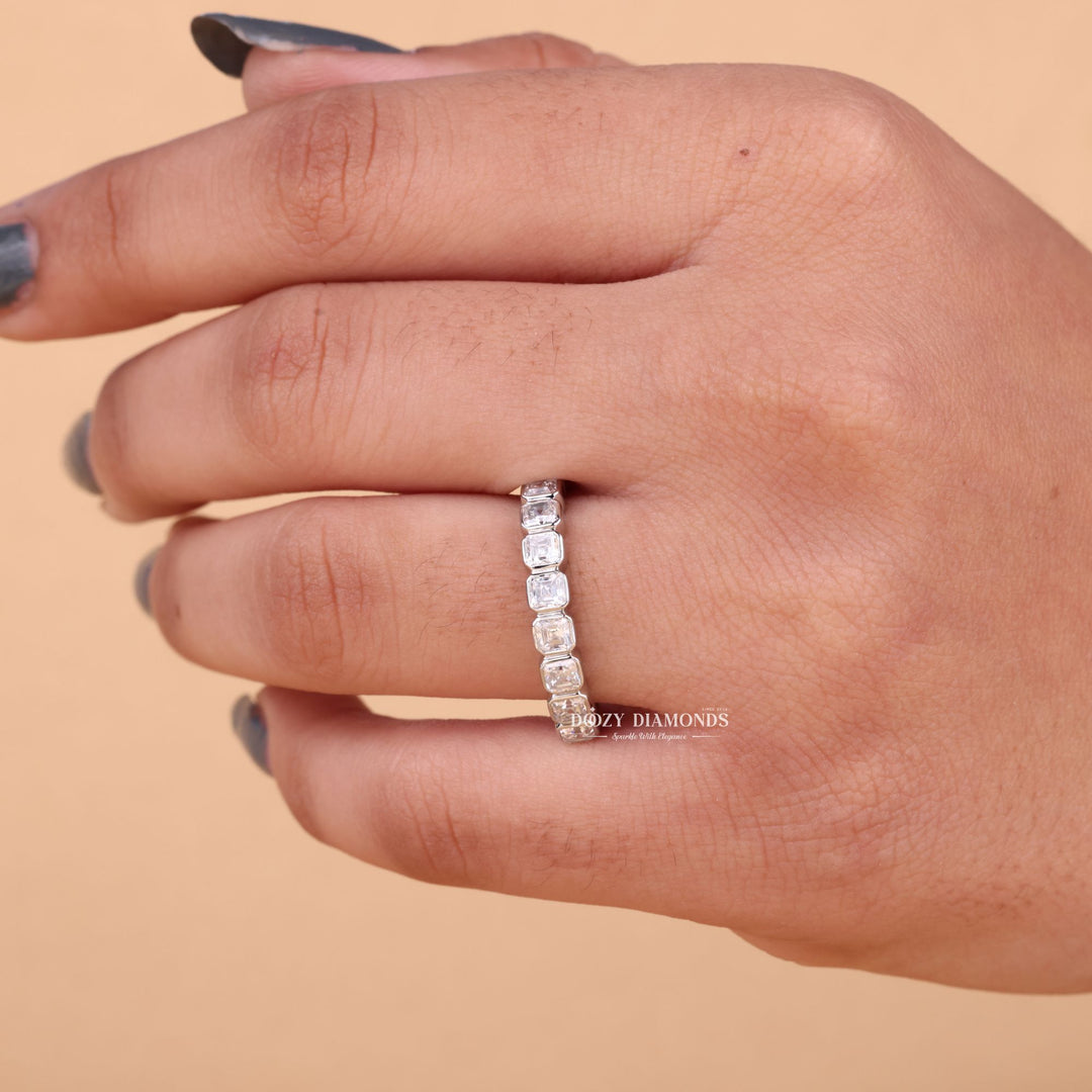 Asscher diamond wedding band in yellow gold