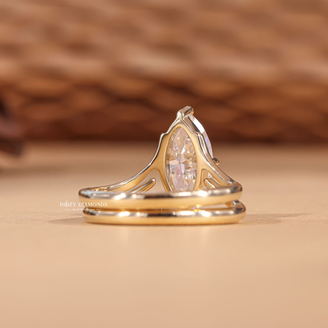 2.0CT Marquise Cut EF-VS2 Lab Grown Eve Diamond Ring with Gold Plain Band
