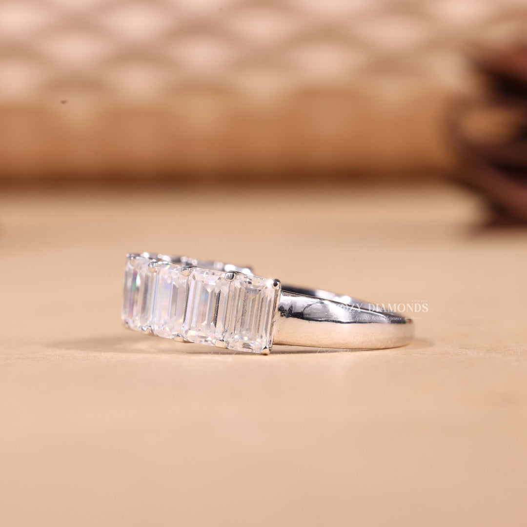 Close-up of 1.30CT emerald lab grown diamonds