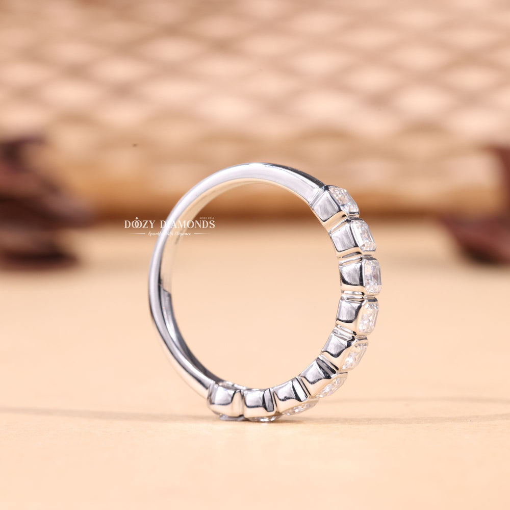 Close-up of 0.95CT asscher lab grown diamonds