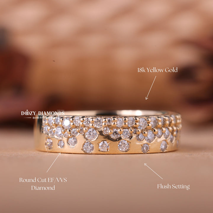 Round diamond wedding band in yellow gold