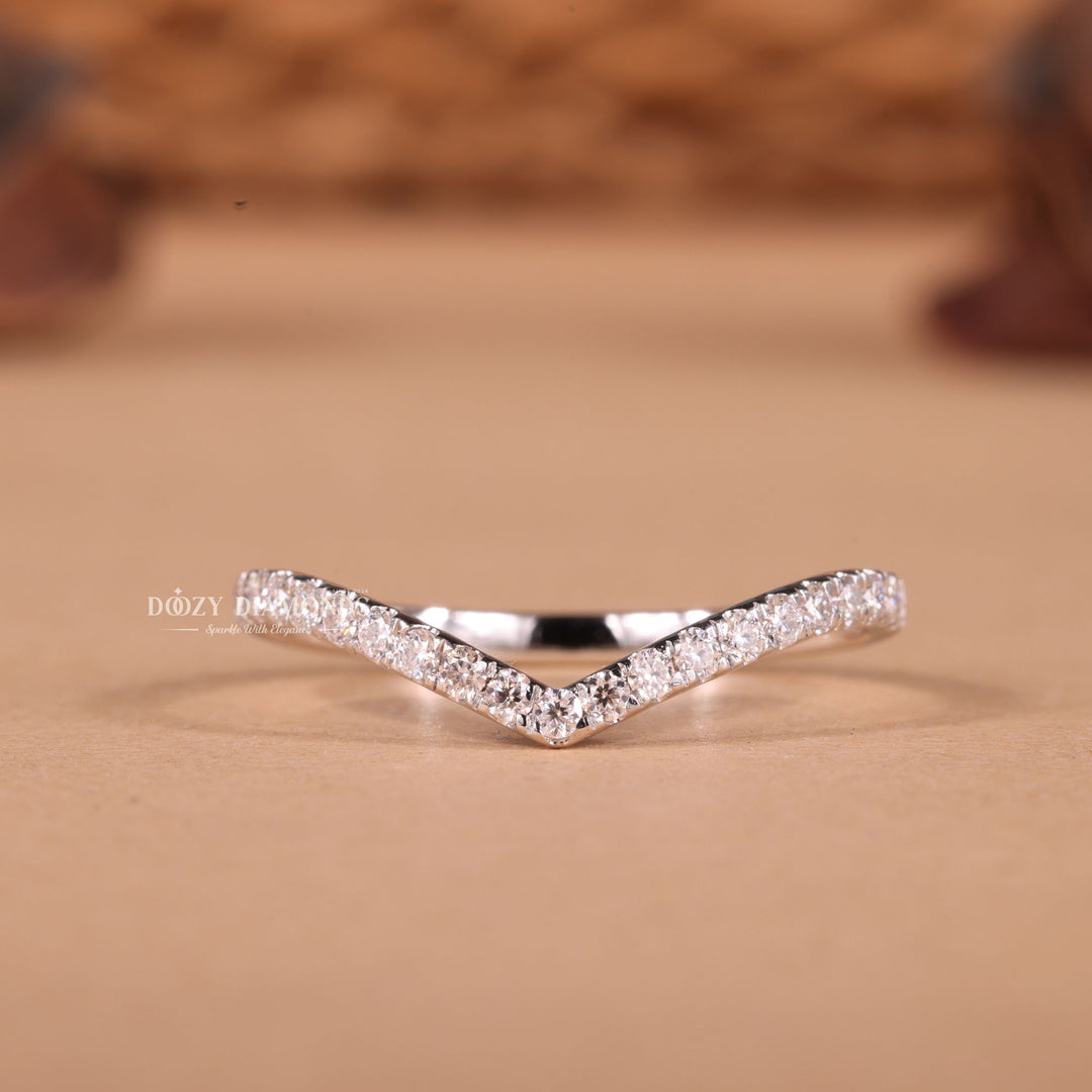 Round round diamond wedding band front view