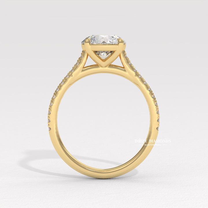 Round pave ring set with an IGI graded diamond