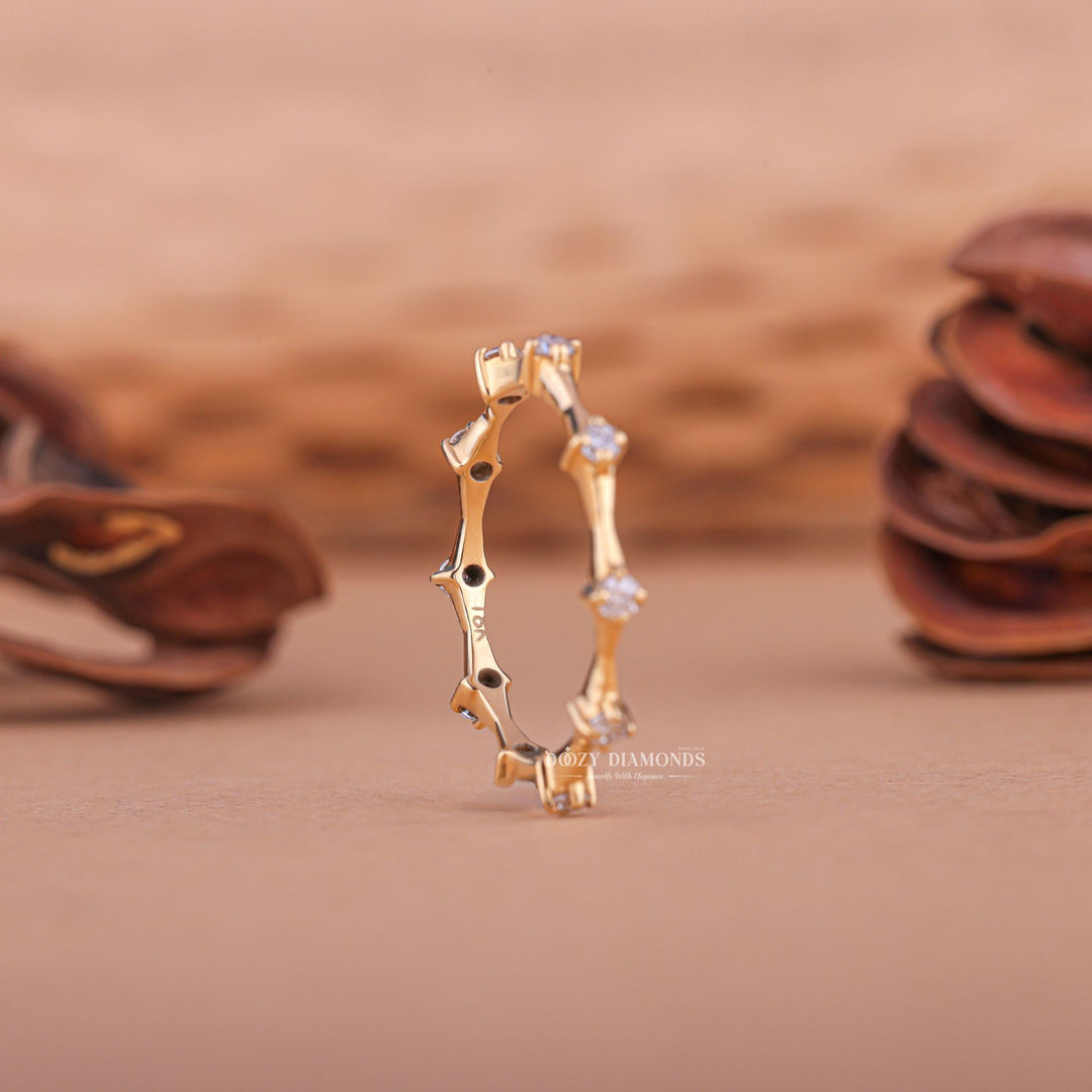 Close-up of 0.15CT round lab grown diamonds