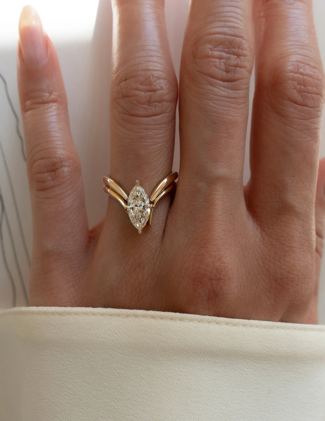 2.0CT Marquise Cut EF-VS2 Lab Grown Eve Diamond Ring with Gold Plain Band