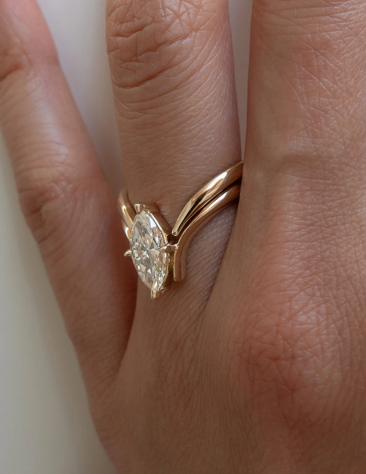 2.0CT Marquise Cut EF-VS2 Lab Grown Eve Diamond Ring with Gold Plain Band