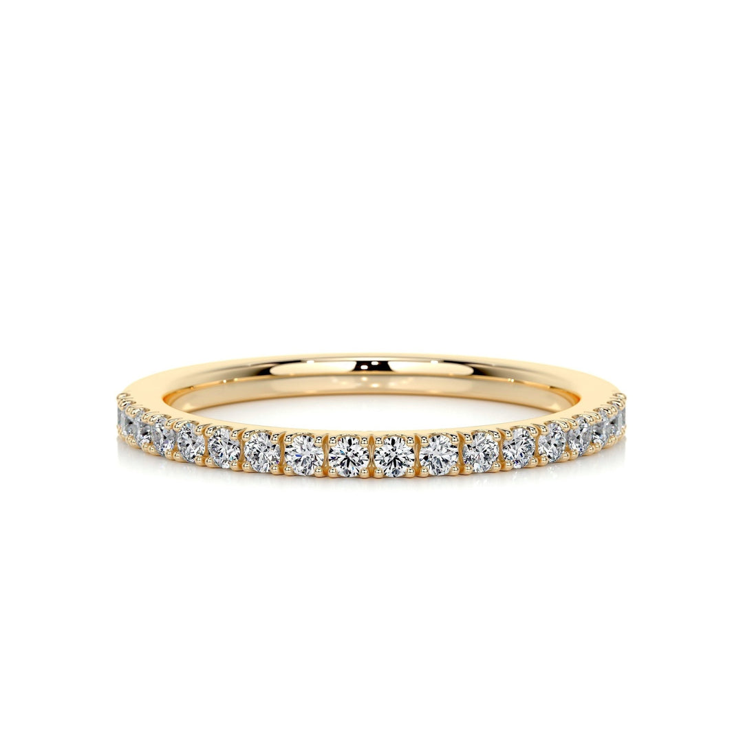 Round Brilliant diamond wedding band in white gold