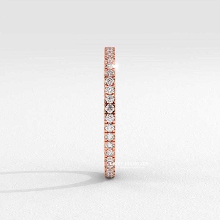 IGI certified round diamond wedding band
