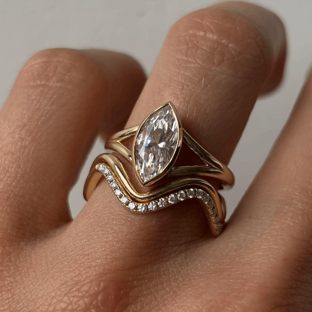Close-up of 0.25CT round lab grown diamonds