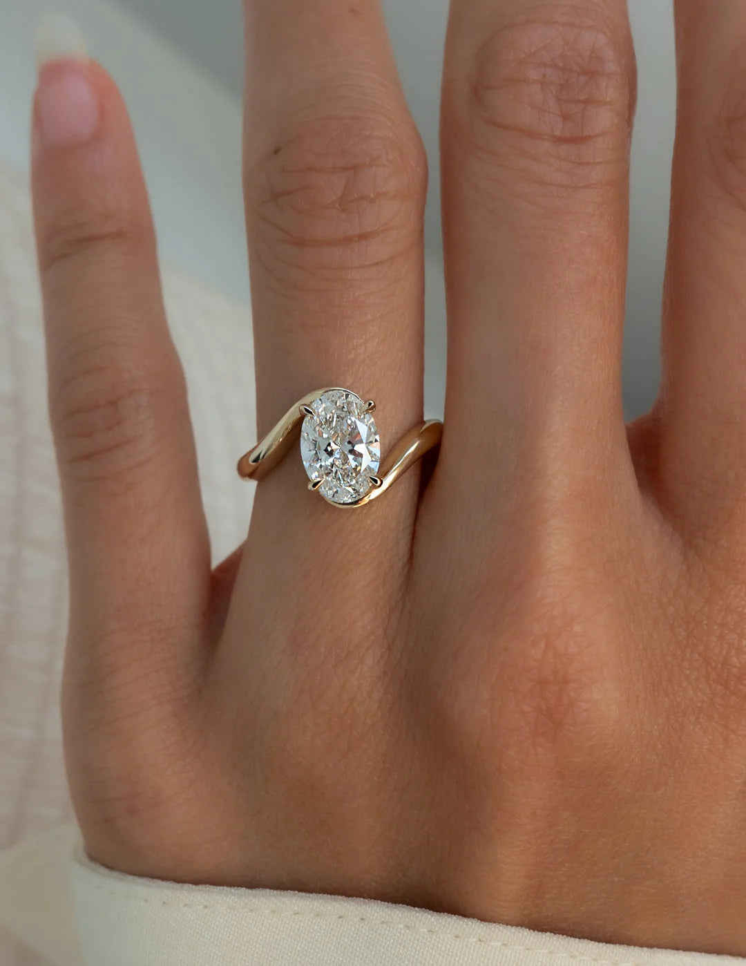2.0CT-3.50CT Oval E/VS2 Lab Grown Diamond Bypass Engagement Ring