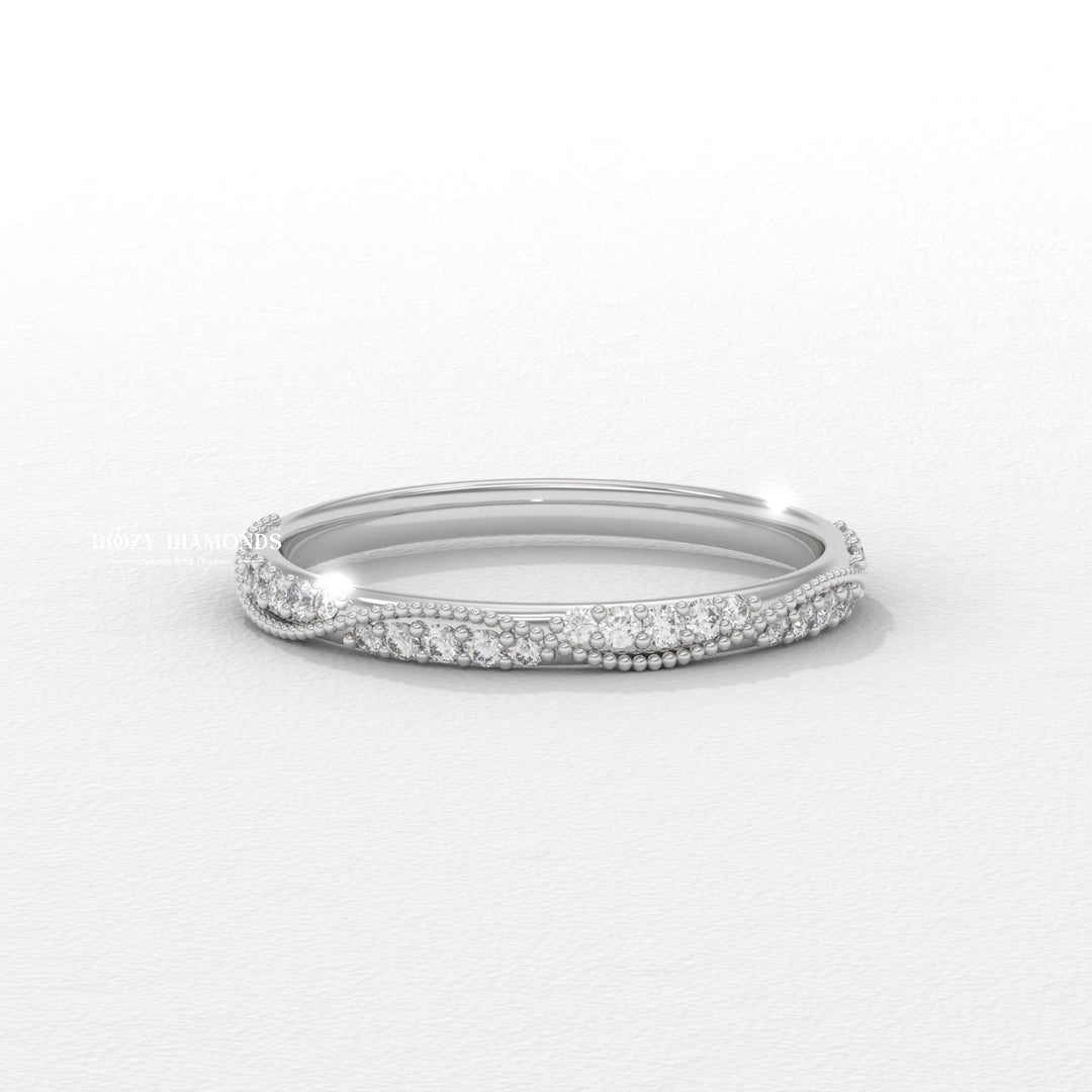 Vintage Match diamond wedding band in yellow gold