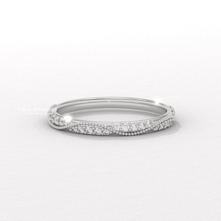 Vintage Match diamond wedding band in yellow gold