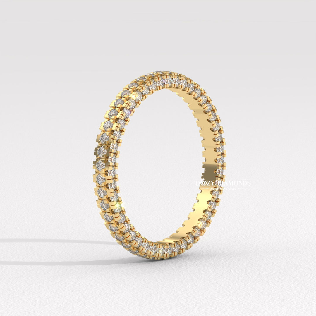 Close-up of 0.40CT round lab grown diamonds
