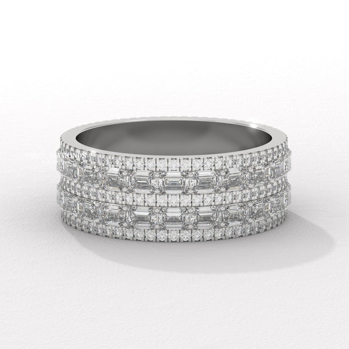 Baguette Eternity diamond wedding band in yellow gold
