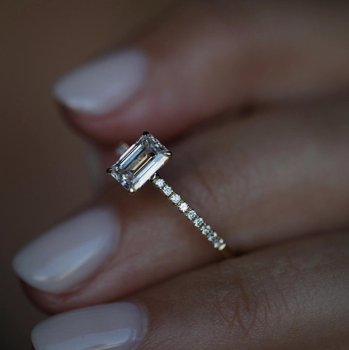 Buy 0.90CT emerald solitaire lab grown diamond engagement ring online