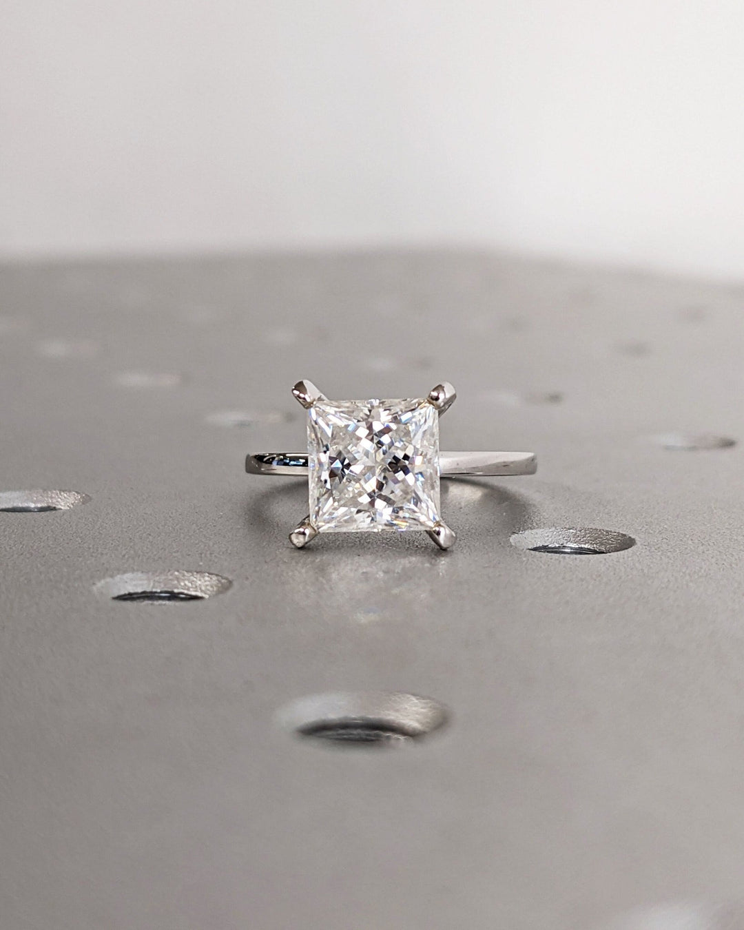 Buy 2.0CT princess solitaire lab grown diamond engagement ring online