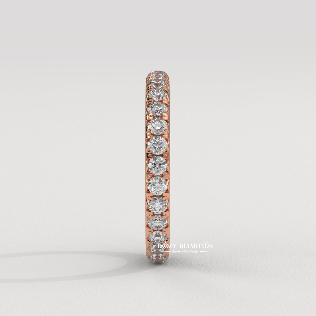 IGI certified round diamond wedding band