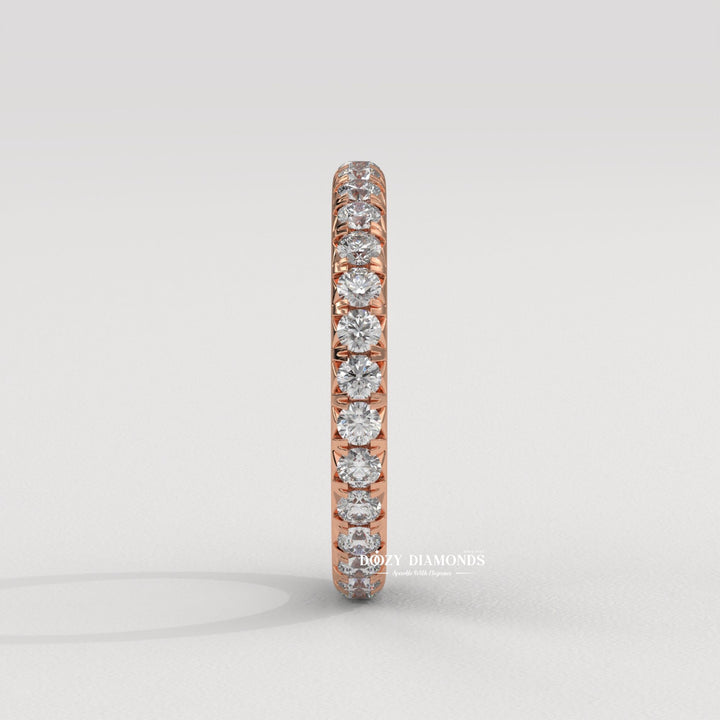 IGI certified round diamond wedding band