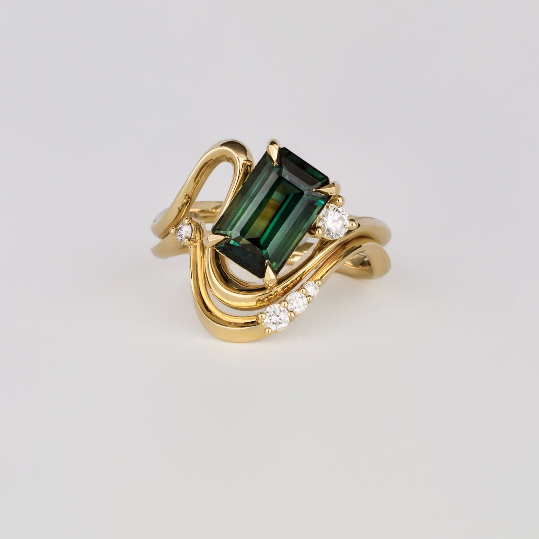 Emerald solitaire engagement ring with IGI certificate and packaging