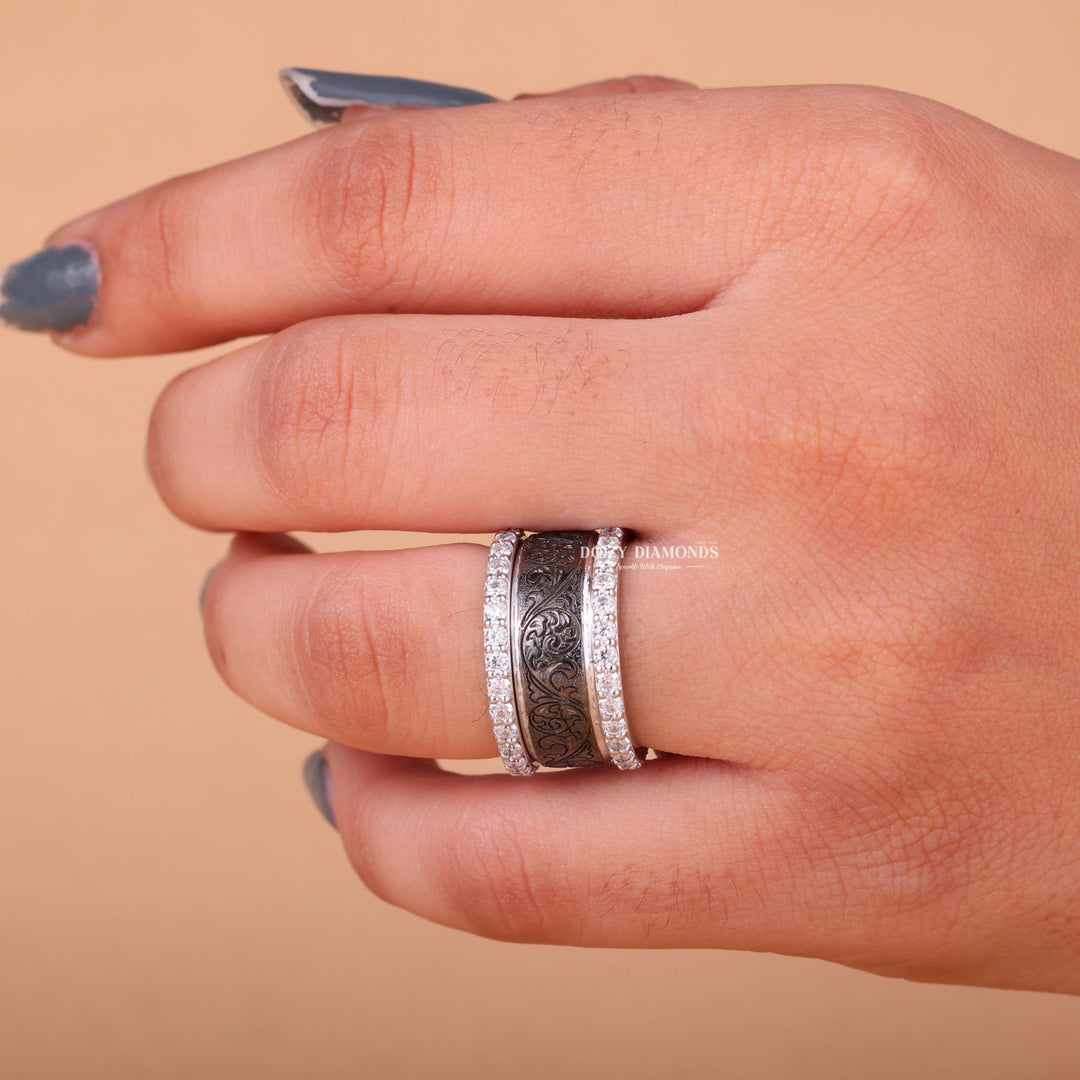 Round cut milgrain engagement ring with IGI certified center diamond